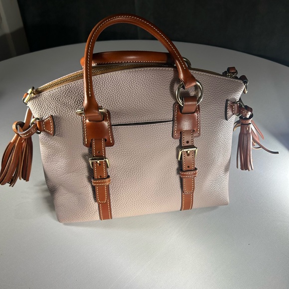 NWOT Dooney and Bourke Pebbled Leather Purse - Picture 2 of 10